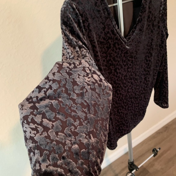 Calvin Klein size women’s XL velvet material cheetah print - Picture 7 of 9